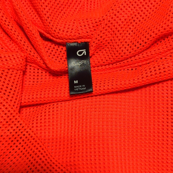 Gap Fit - warm up too - Picture 2 of 2